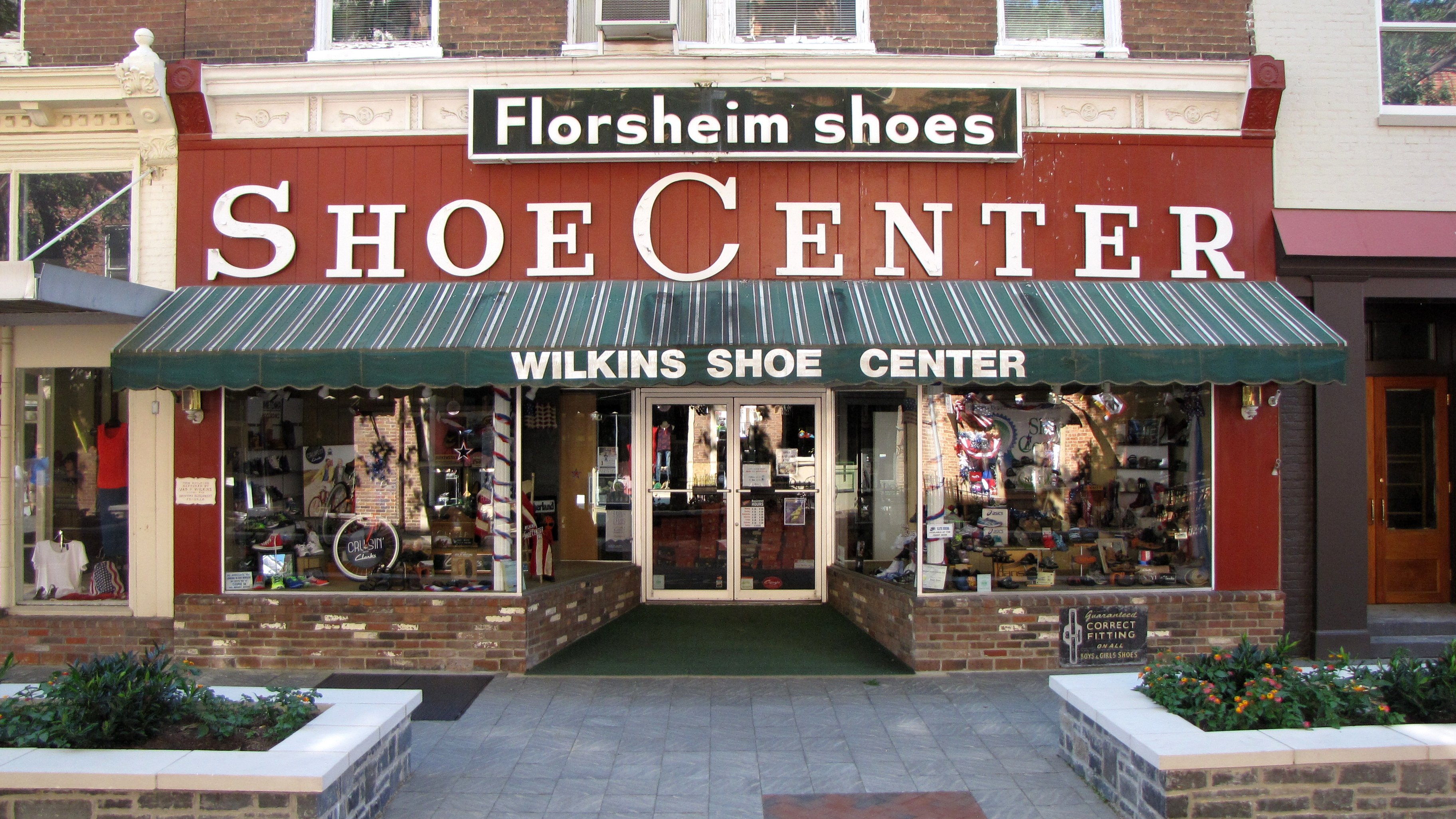 vintage shoe store