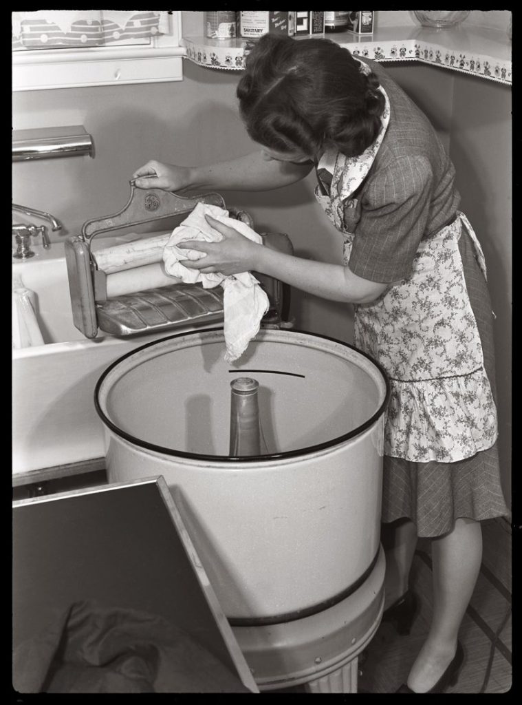 Grandmas Wringer Washer I Remember Jfk A Baby Boomer S Pleasant